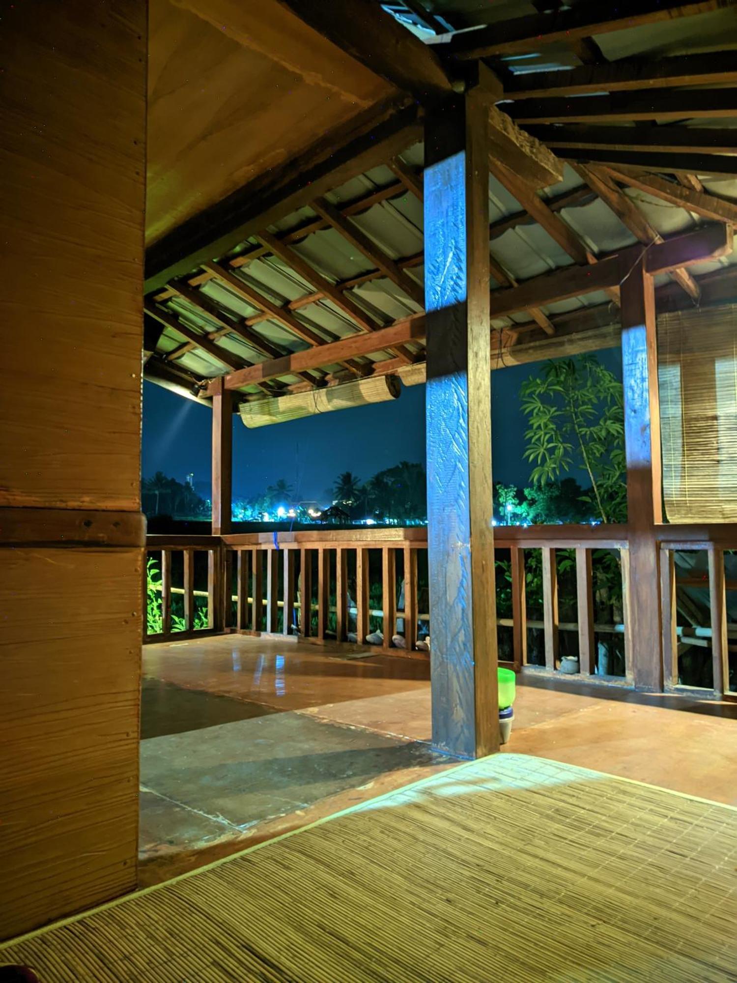 Jonny'S Places Tetebatu Exterior photo