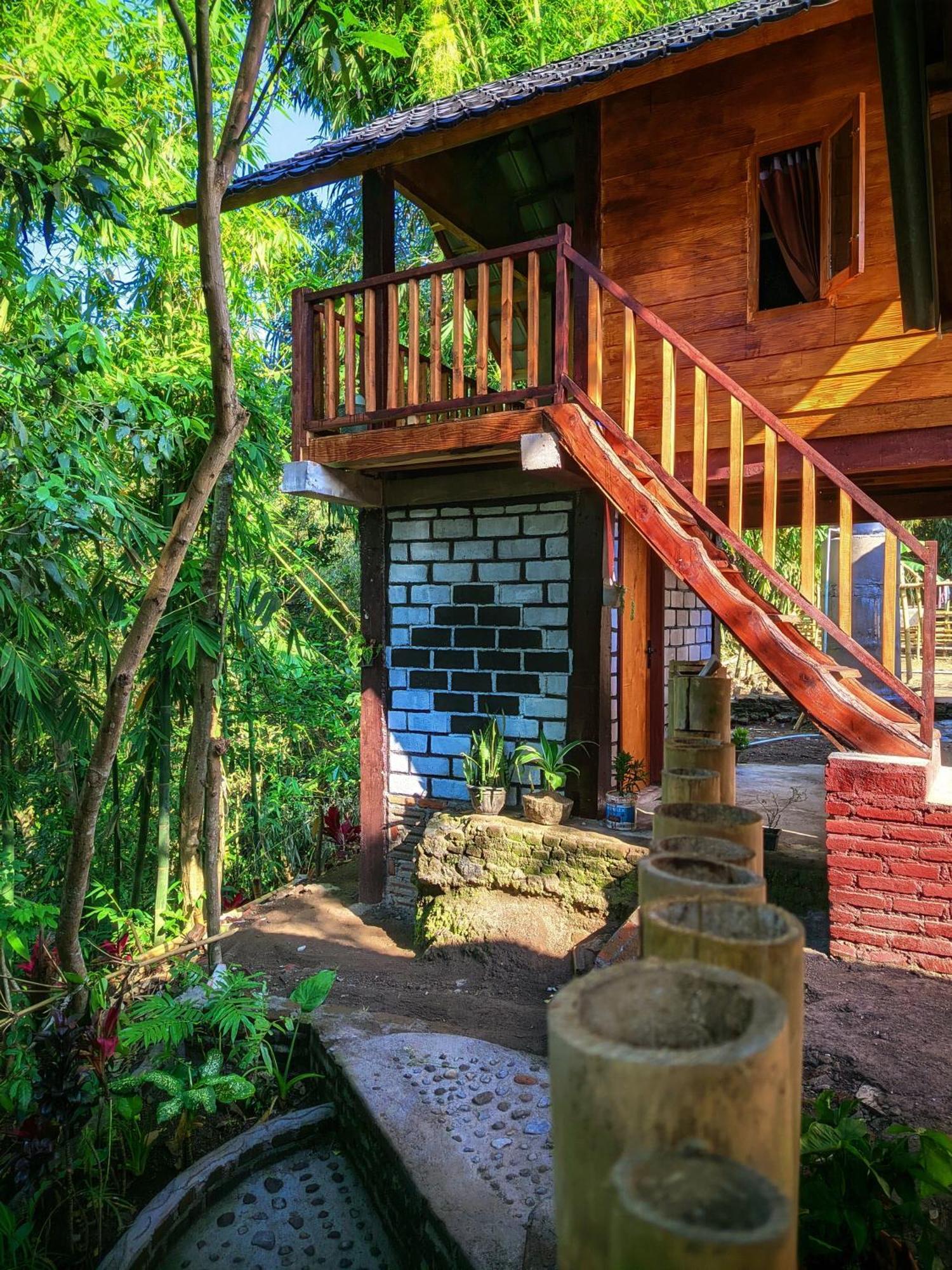 Jonny'S Places Tetebatu Exterior photo